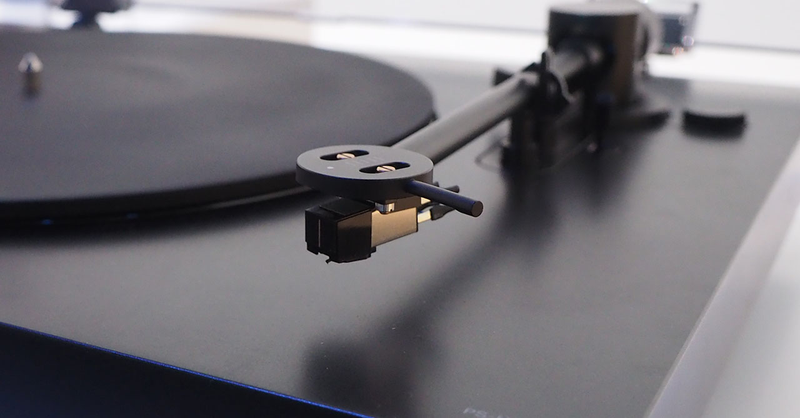 Illustration for article titled Sony's Sleek New Turntable Makes Me Want to Rob a Record Store